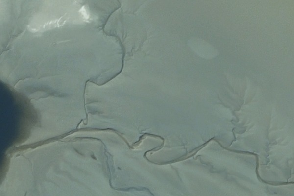 A 600 by 400 pixel crop of the same aerial photograph, shown at exactly one screen pixel per source pixel.